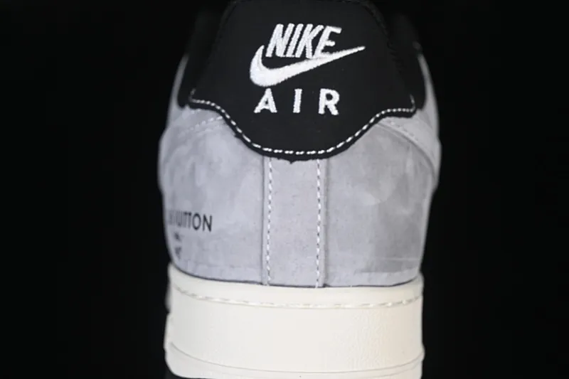All categories Nk Air Force 1 Air Force series Nk Air Force 1 Low Air Force low-top Nike Air Force 1'07 Low black and white gray color Air Force 1 low-top casual sneakers KG6699-F28